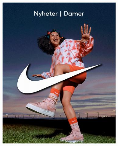 Nike-katalog | Nyheter | Damer | 23.6.2022 - 25.8.2022