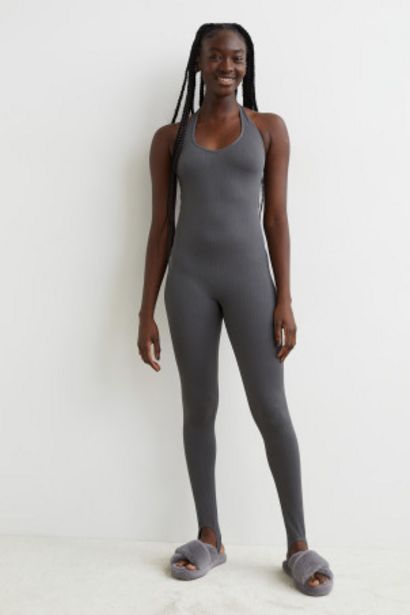 Tilbud: Figurnær jumpsuit med elastiske bånd under foten kr 149 på H&M