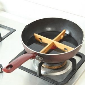 Tilbud: Mat Pot Holder Detachable Wooden Heat Insulation Rack  for Kitchen Tableware kr 2,67 på AliExpress